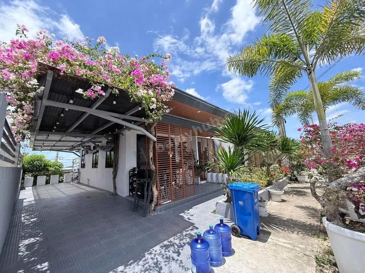 Fully-Furnished Sustainable House with Solar Power in Amoa Subdivision