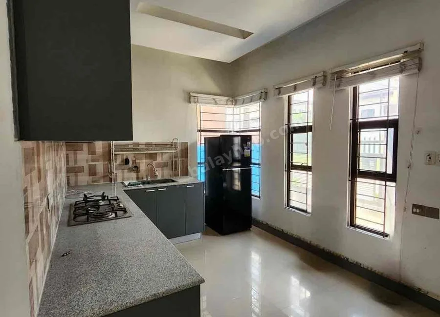 4BEDROOMS SINGLE ATTACHED HOUSE AND LOT FOR RENT IN EXCLUSIVE SUBDIVISION NEAR CLARK