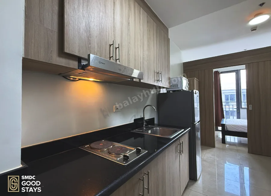 Semi-Furnished 1 Bedroom Unit with balcony for Rent in Unit B021946 Tower 2 Shore 2 Residences Pasay City