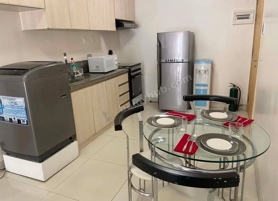 Condo for Lease 1-Bedroom 1BR at Signa Designer Residences, Makati