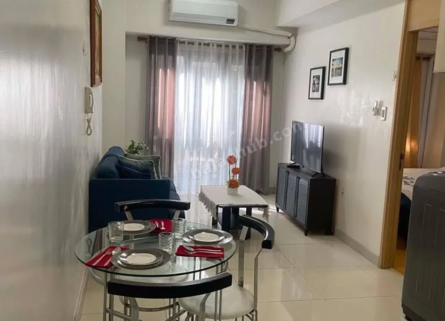 Condo for Lease 1-Bedroom 1BR at Signa Designer Residences, Makati