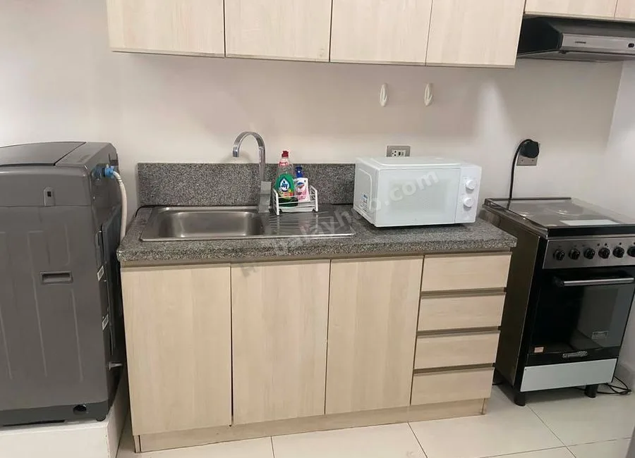 Condo for Lease 1-Bedroom 1BR at Signa Designer Residences, Makati