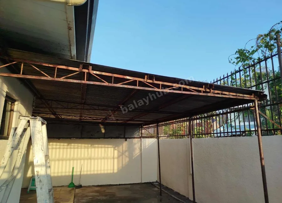 Duplex type three (3) bedroom house near SM Southmall