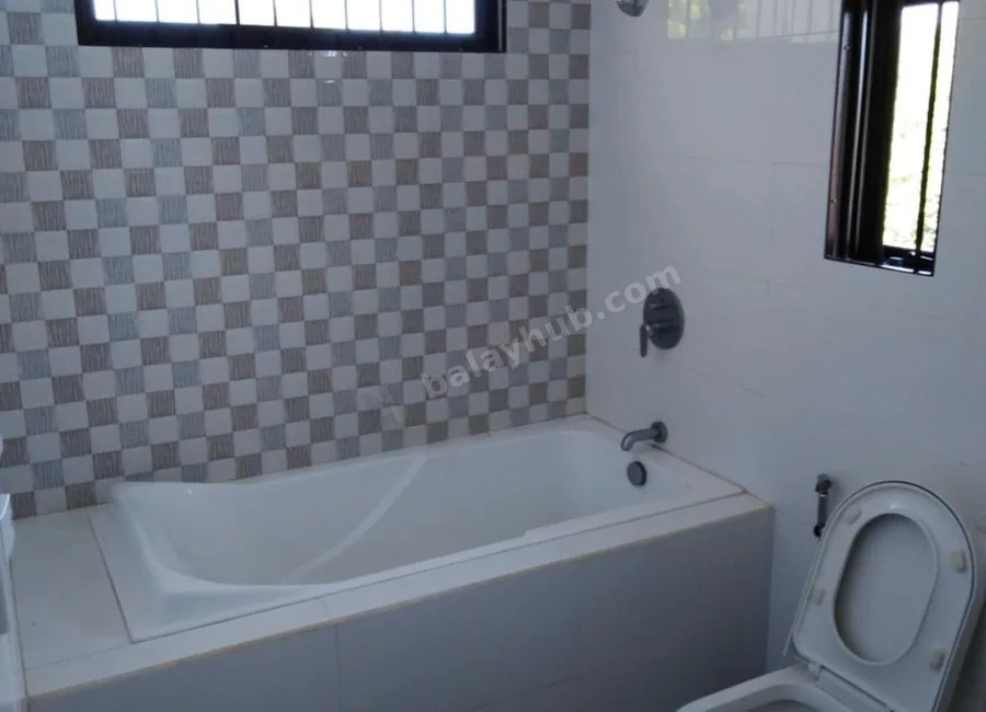 Duplex type three (3) bedroom house near SM Southmall