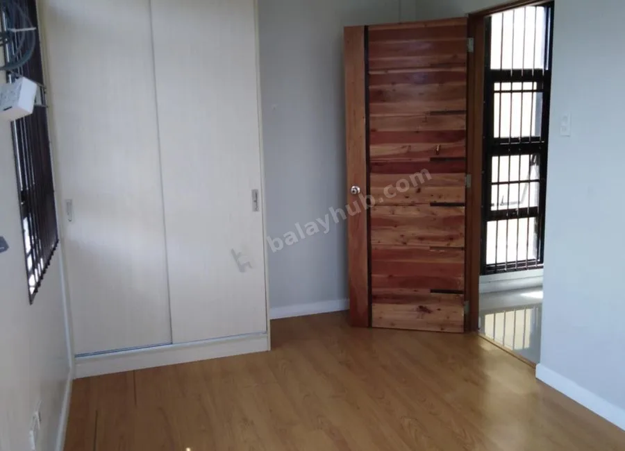 Duplex type three (3) bedroom house near SM Southmall
