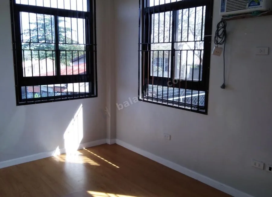 Duplex type three (3) bedroom house near SM Southmall