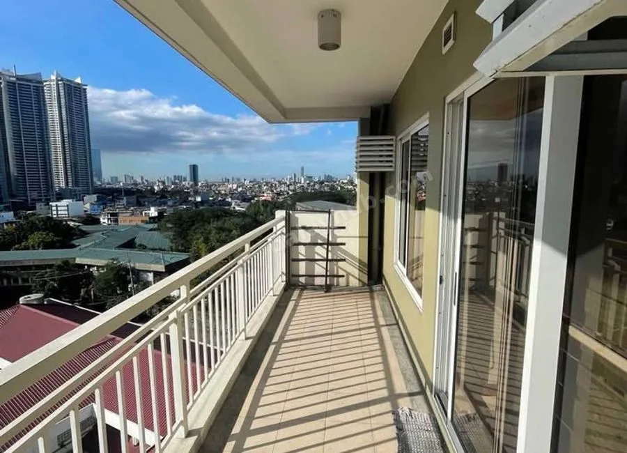 FOR RENT: Fully Furnished 1-Bedroom Unit with Balcony @ Brio Tower Makati