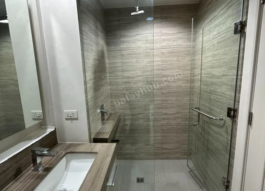 FOR LEASE: Fully Furnished Studio Unit at Lincoln Tower at The Proscenium