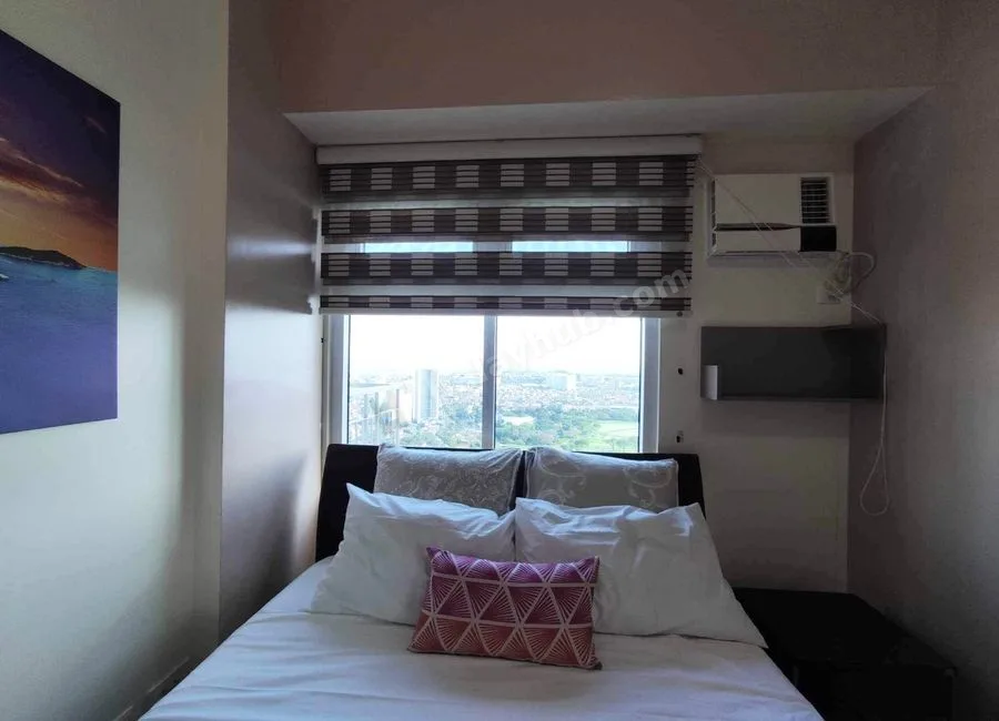 2 Bedroom for Rent  THE TRION TOWER 2