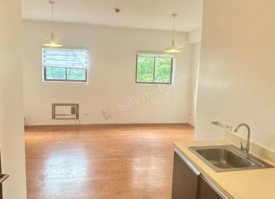 Studio Unit for Rent near Ateneo & UP Diliman Capitol Hills Quezon City