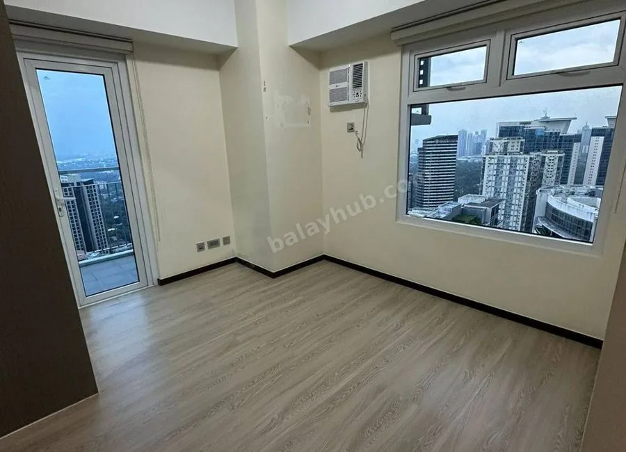 FOR LEASE: 102 SQM Flat in The Trion Towers, Taguig City