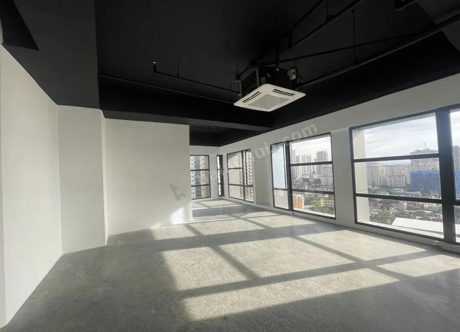 Office Space for Lease at Sun Plaza Bldg. in Mandaluyong City