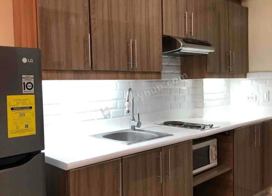 For Rent Condo Unit in Senta Tower Legazpi Village Makati City