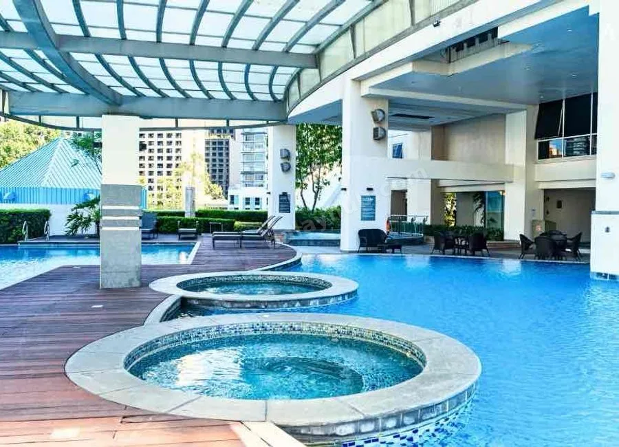 For Rent Condo Unit in Senta Tower Legazpi Village Makati City