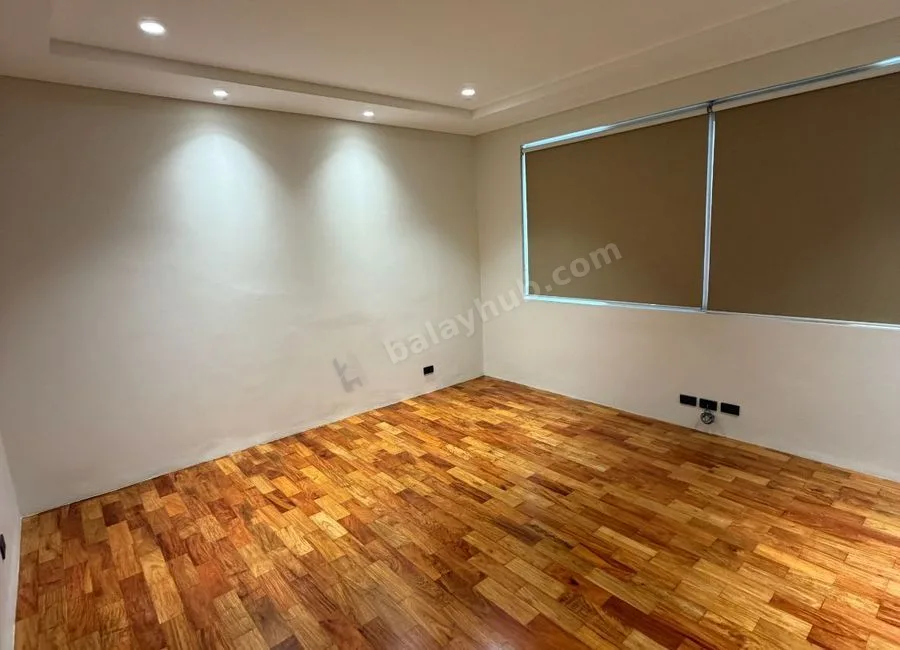 4BR House with Lanai & Antipolo View FOR SALE in White Plains, Quezon City