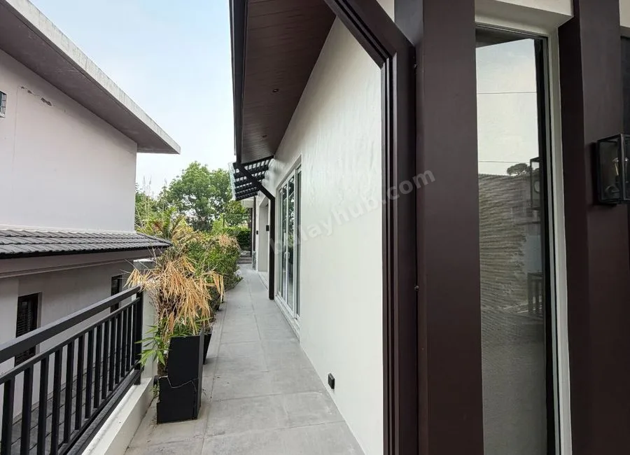 4BR House with Lanai & Antipolo View FOR SALE in White Plains, Quezon City