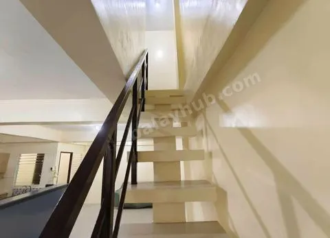 2 STOREY HOUSE FOR RENT