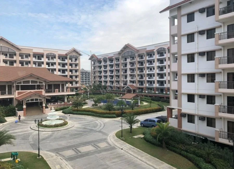Ivory Wood 3 Bedroom For Rent Acacia Estates Near BGC & Mckinley Hill Taguig City