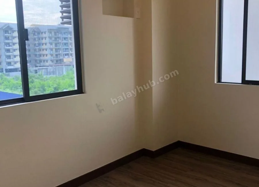 Ivory Wood 3 Bedroom For Rent Acacia Estates Near BGC & Mckinley Hill Taguig City