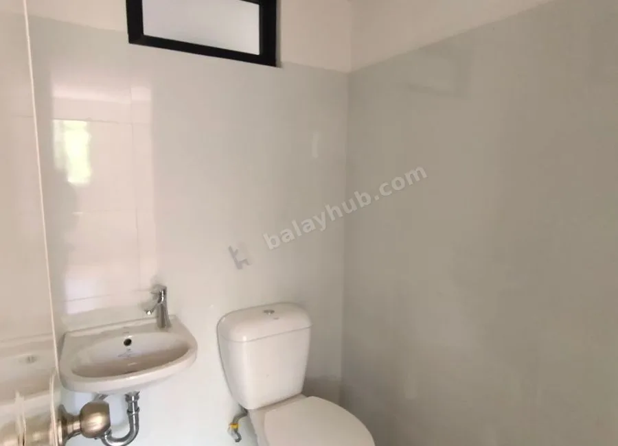 Apartment Unit for Lease Vera Ville Homes, Almanza Uno (Near SM South Mall/Moonwalk & Madrigal Plaza)