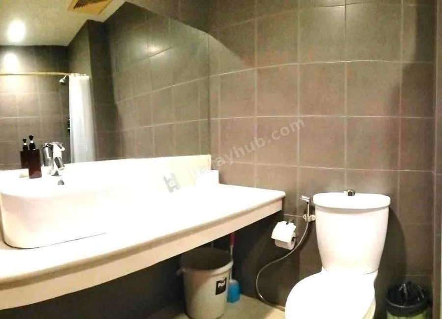 1 BEDROOM CONDOMINIUM UNIT FOR RENT FURNISH SEA VIEW JUST WALKING DISTANCE TO THE BEACH