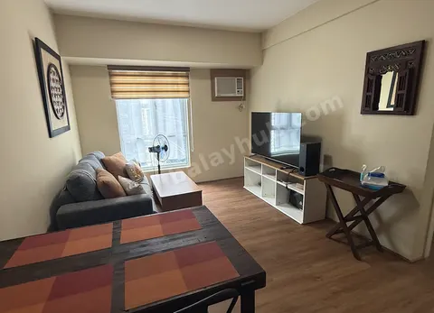 Two (2BR) Bedroom and 2 toilet and bath with Wifi near Uptown Mall_Avida Towers 34th BGC, Taguig