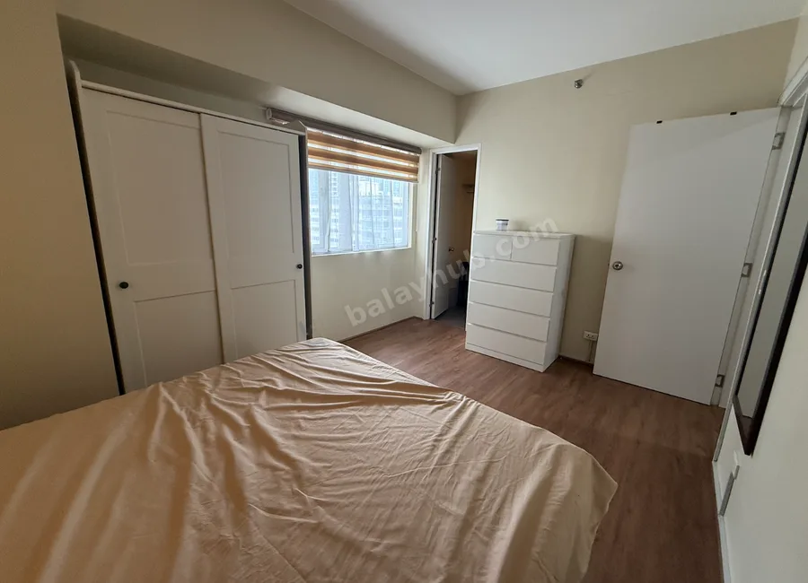 Two (2BR) Bedroom and 2 toilet and bath with Wifi near Uptown Mall_Avida Towers 34th BGC, Taguig