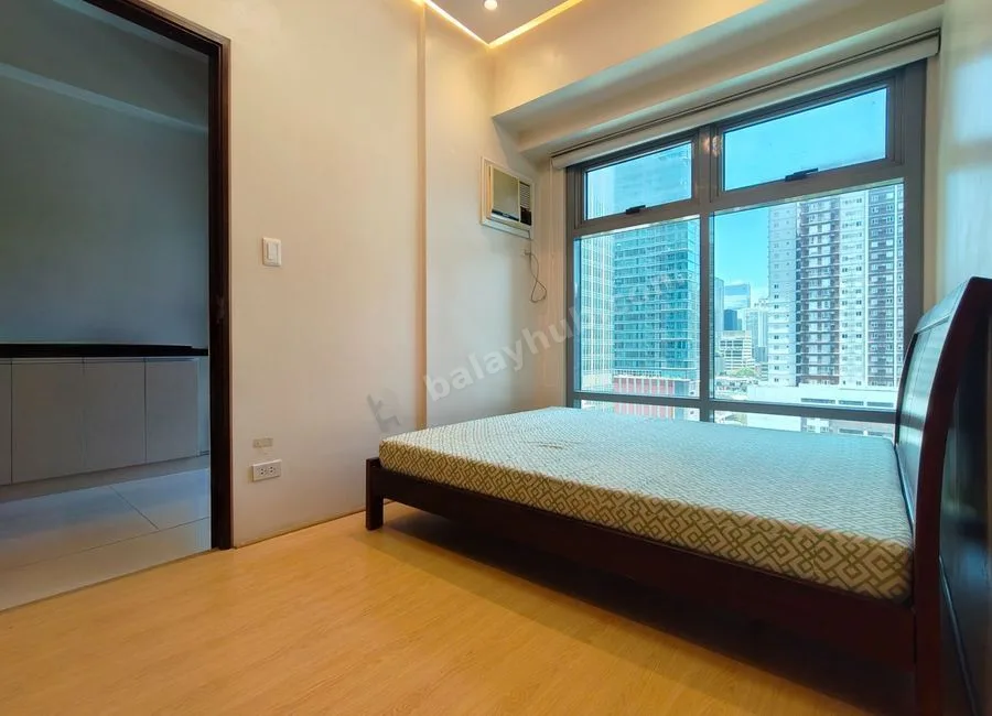 Parkwest BGC 36.6 sqm 1 bedroom furnished unit P30k only for rent
