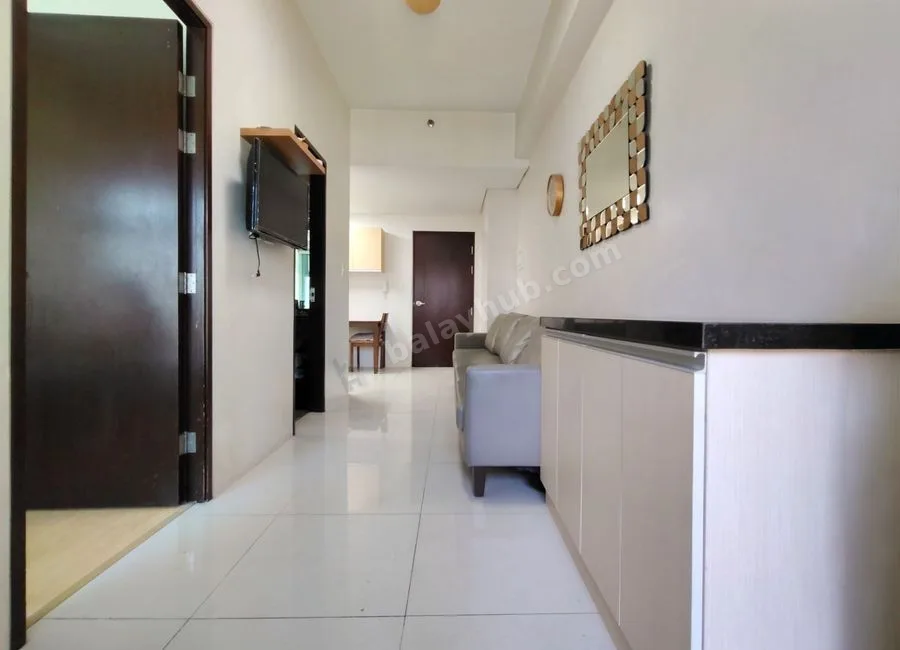 Parkwest BGC 36.6 sqm 1 bedroom furnished unit P30k only for rent