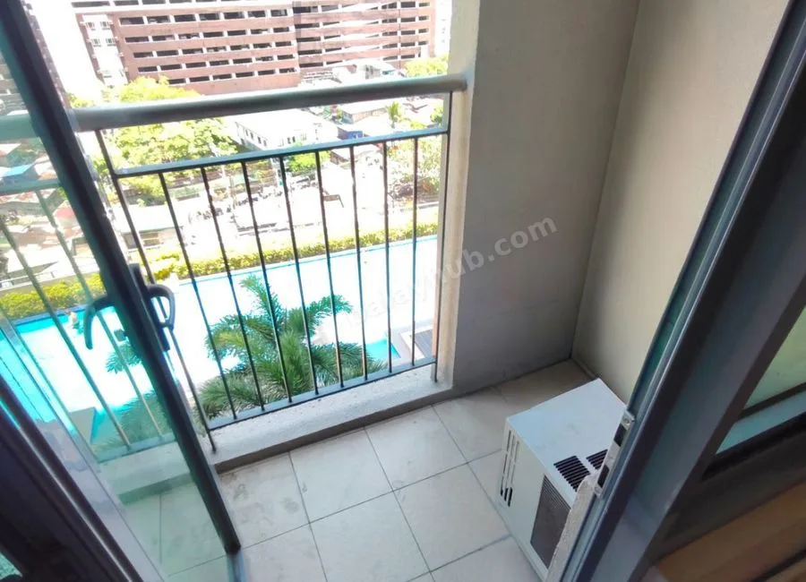 Parkwest BGC 36.6 sqm 1 bedroom furnished unit P30k only for rent