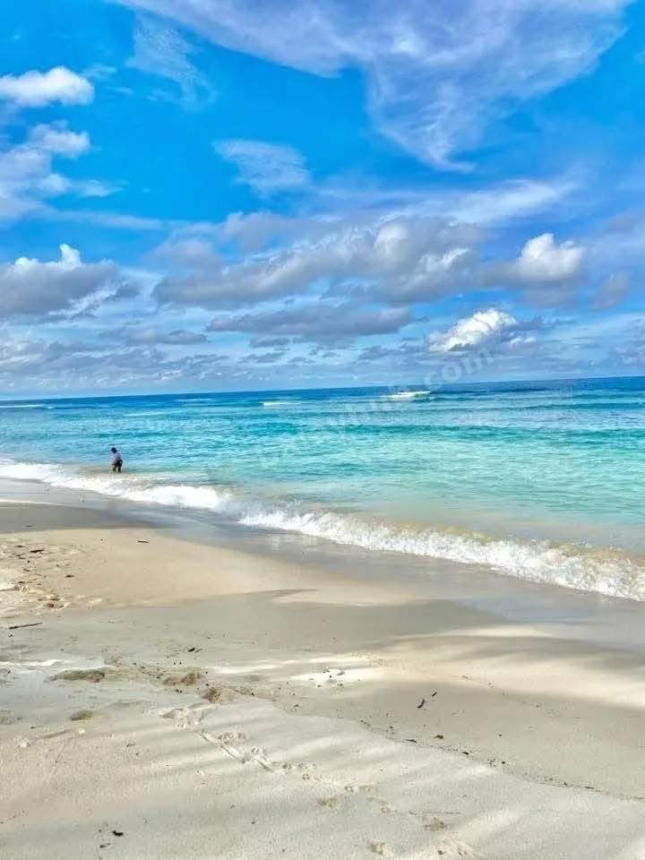925 sqm Beachfront Lot in Lanca Mati, Davao Oriental