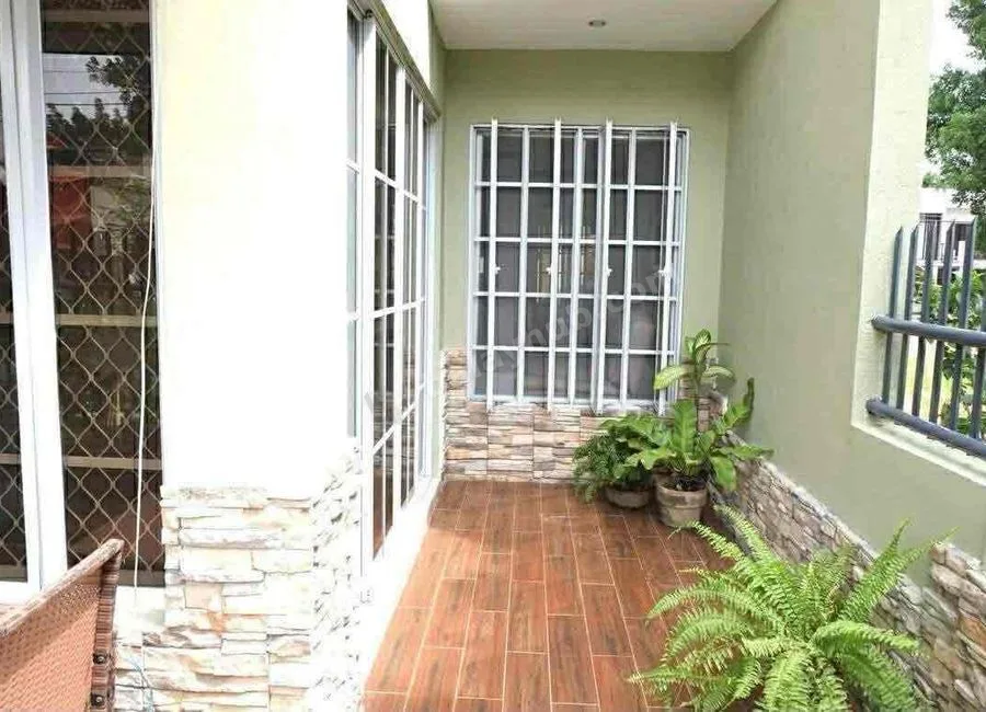 4 BEDROOM SINGLE DETACH  HOUSE FOR RENT INSIDE HIGH END SUBDIVISION