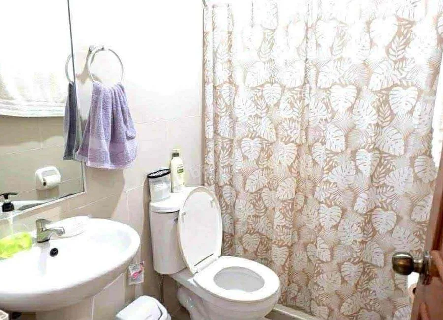 4 BEDROOM SINGLE DETACH  HOUSE FOR RENT INSIDE HIGH END SUBDIVISION