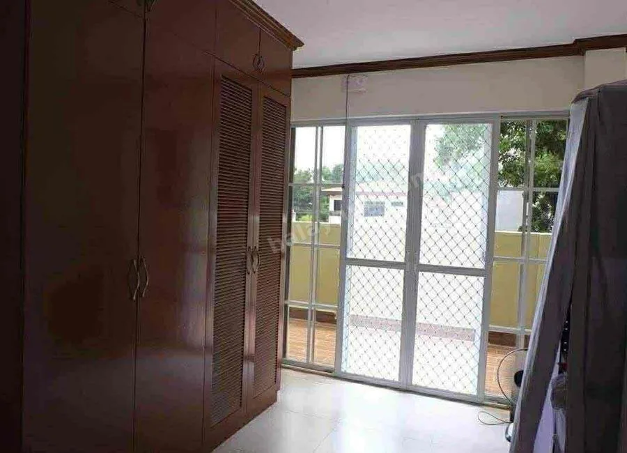 4 BEDROOM SINGLE DETACH  HOUSE FOR RENT INSIDE HIGH END SUBDIVISION