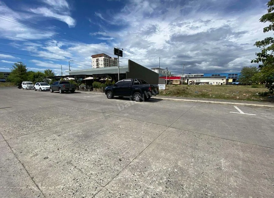 COMMERCIAL LOT FOR SALE OR LONG TERM LEASE