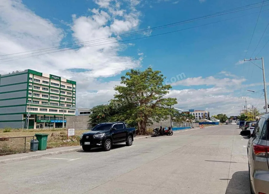 COMMERCIAL LOT FOR SALE OR LONG TERM LEASE