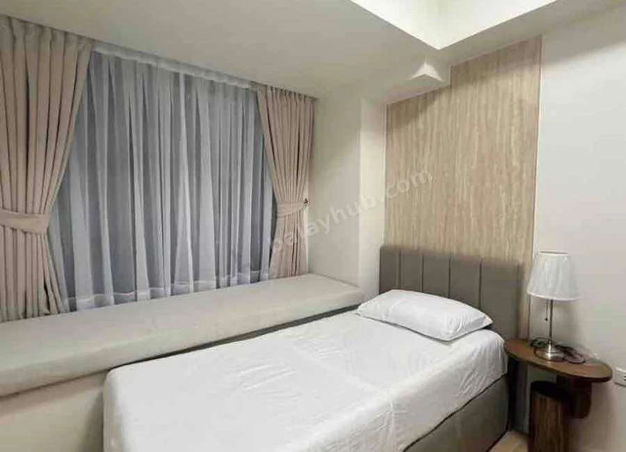 🏙️✨ Luxury Living Awaits at Mandani Bay — 2BR with Balcony & Parking Included! ✨🚗