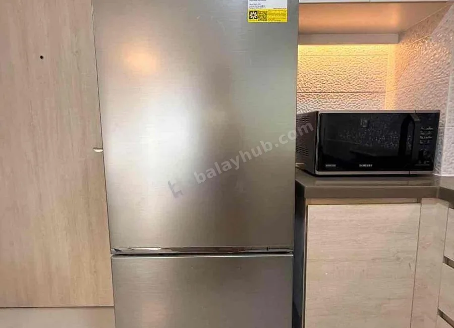 🏙️✨ Luxury Living Awaits at Mandani Bay — 2BR with Balcony & Parking Included! ✨🚗