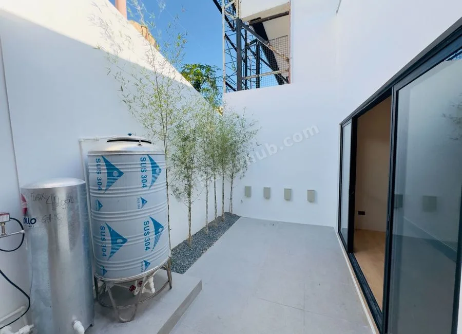 4 Bedrooms Fully Renovated Bungalow House and Lot for Sale in BF Homes, Parañaque City