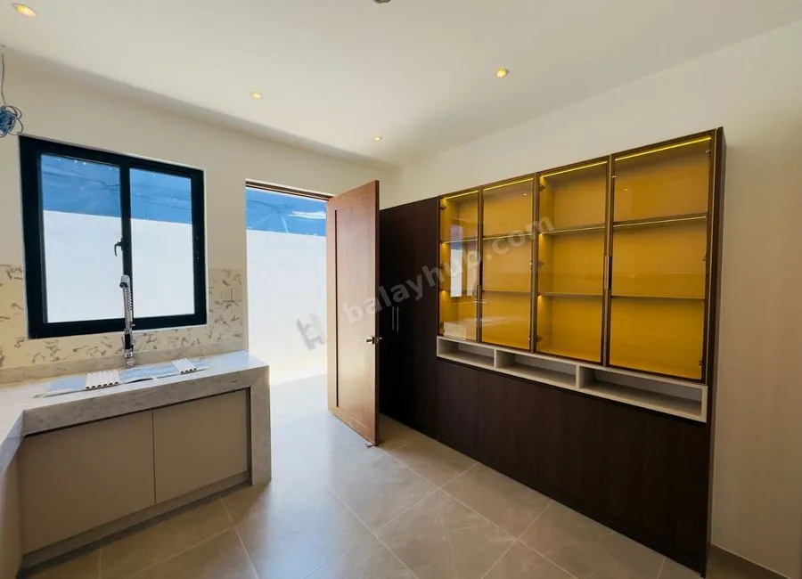 5 Bedooms Brand New Semi Furnished House and Lot for Sale in BF Homes Parañaque