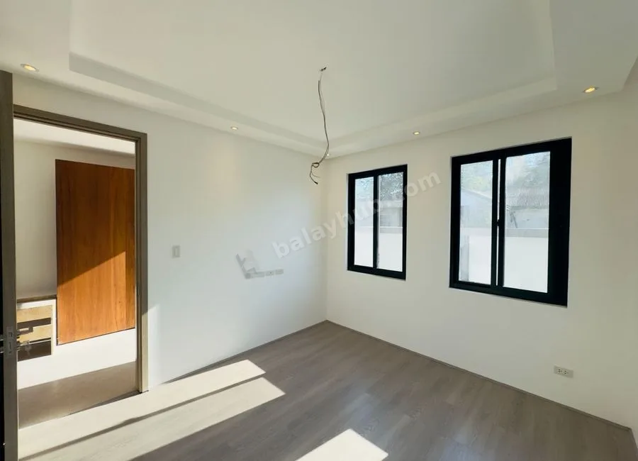 5 Bedooms Brand New Semi Furnished House and Lot for Sale in BF Homes Parañaque
