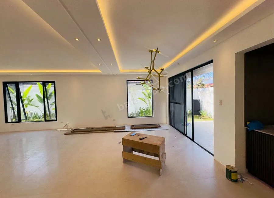 5 Bedooms Brand New Semi Furnished House and Lot for Sale in BF Homes Parañaque