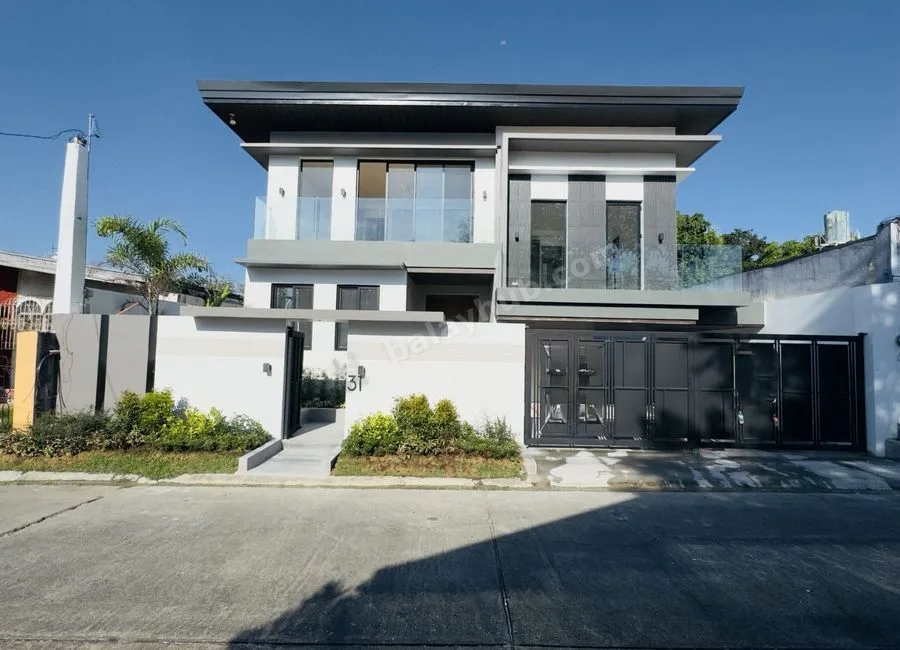 5 Bedooms Brand New Semi Furnished House and Lot for Sale in BF Homes Parañaque