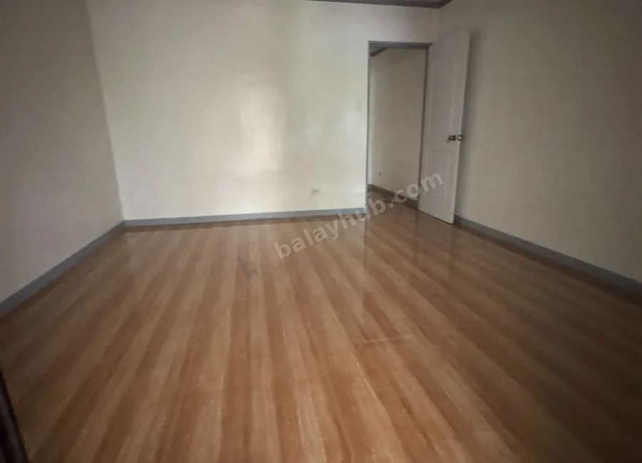 For Sale! 3 Storey Townhouse with Rooftop in Santana Village Antipolo -AJCE