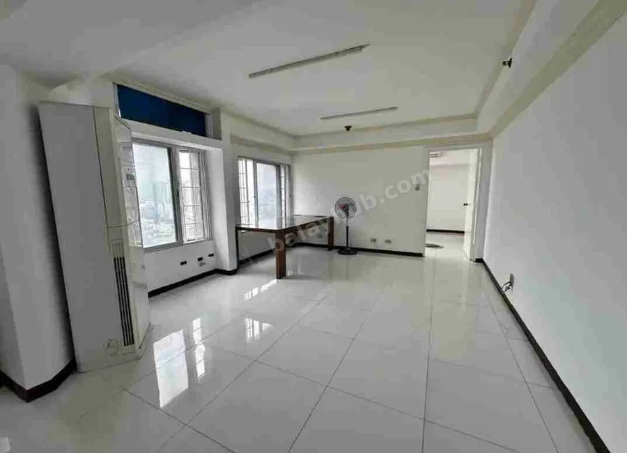 Makati Kingswood, 154sqm 4br unit, 12M rush