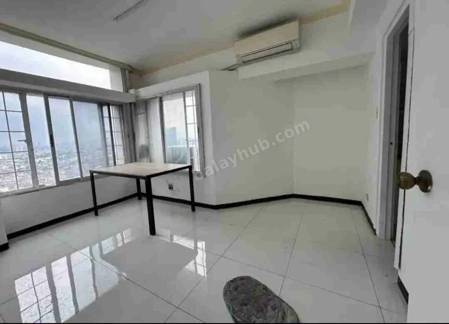 Makati Kingswood, 154sqm 4br unit, 12M rush
