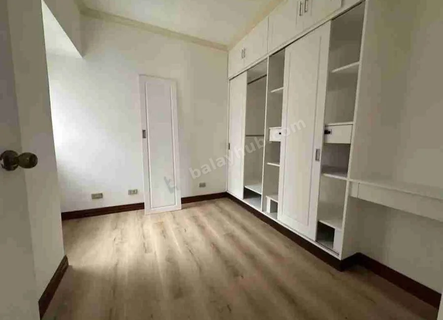 Makati Kingswood, 154sqm 4br unit, 12M rush