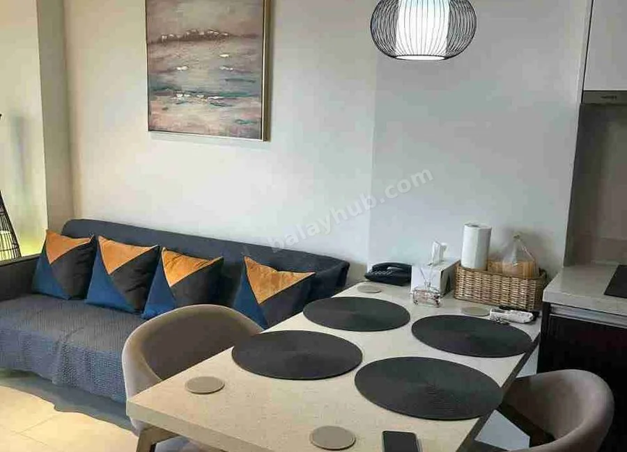 1 BEDROOM SEAVIEW CONDO FOR SALE FULLY FURNISHED Higher floor