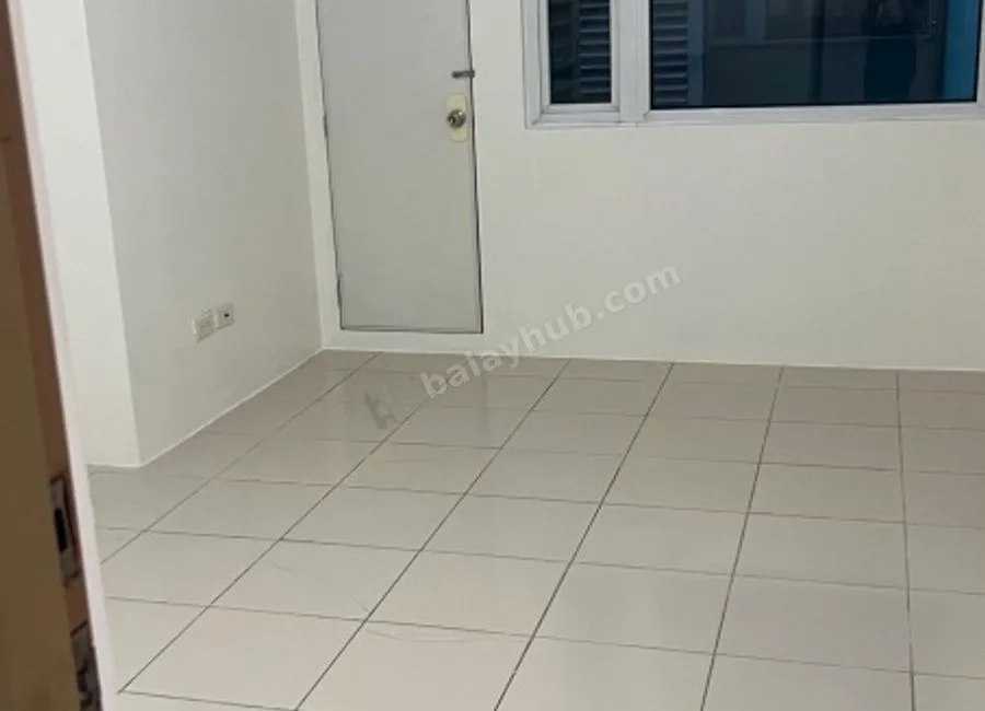 For Sale: Unfurnished Studio - RFO