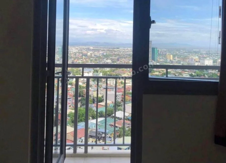FOR SALE: 1-Bedroom Flat in The Vantage at Kapitolyo, Pasig City